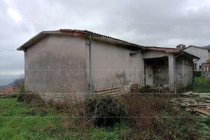 Demolizione dell&#039;ex scuola primaria di Fabbiano: via libera della giunta comunale