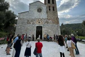 Festival &quot;I Musei del Sorriso&quot;: la II^ Marcia della Poesia alla scoperta di Valdicastello Carducci