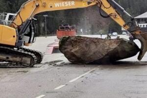 Chiusa per otto ore la strada provinciale di Arni in località Tre Fiumi: verrà tolto un masso a rischio crollo sulla carreggiata