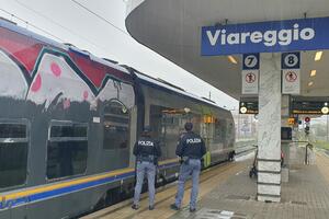 Lite alla stazione: giovane immobilizzato con il taser dagli agenti della Polfer