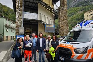 Sanità più vicina ai cittadini di Stazzema: consegnato il caschetto per il tele-soccorso REC-VISIO 118 della Scuola Sant&#039;Anna di Pisa sviluppato per il progetto Proximity Care