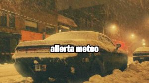 auto coperta dalla neve