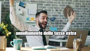 lavoratore che esulta