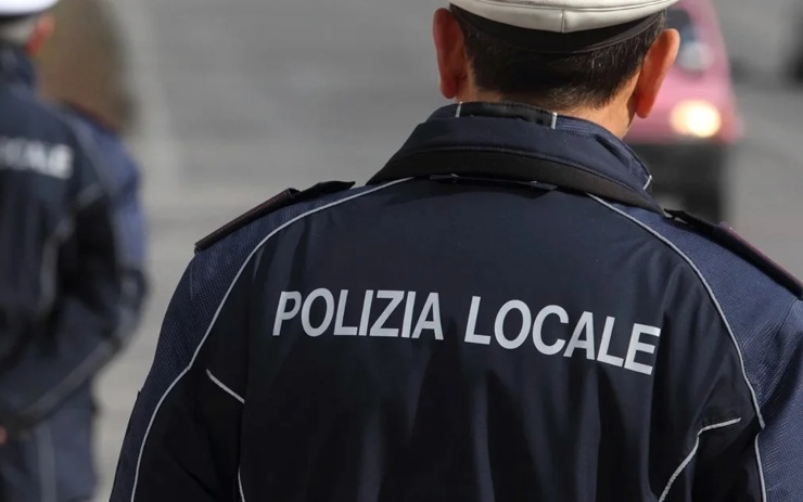 Polizia locale posto di blocco